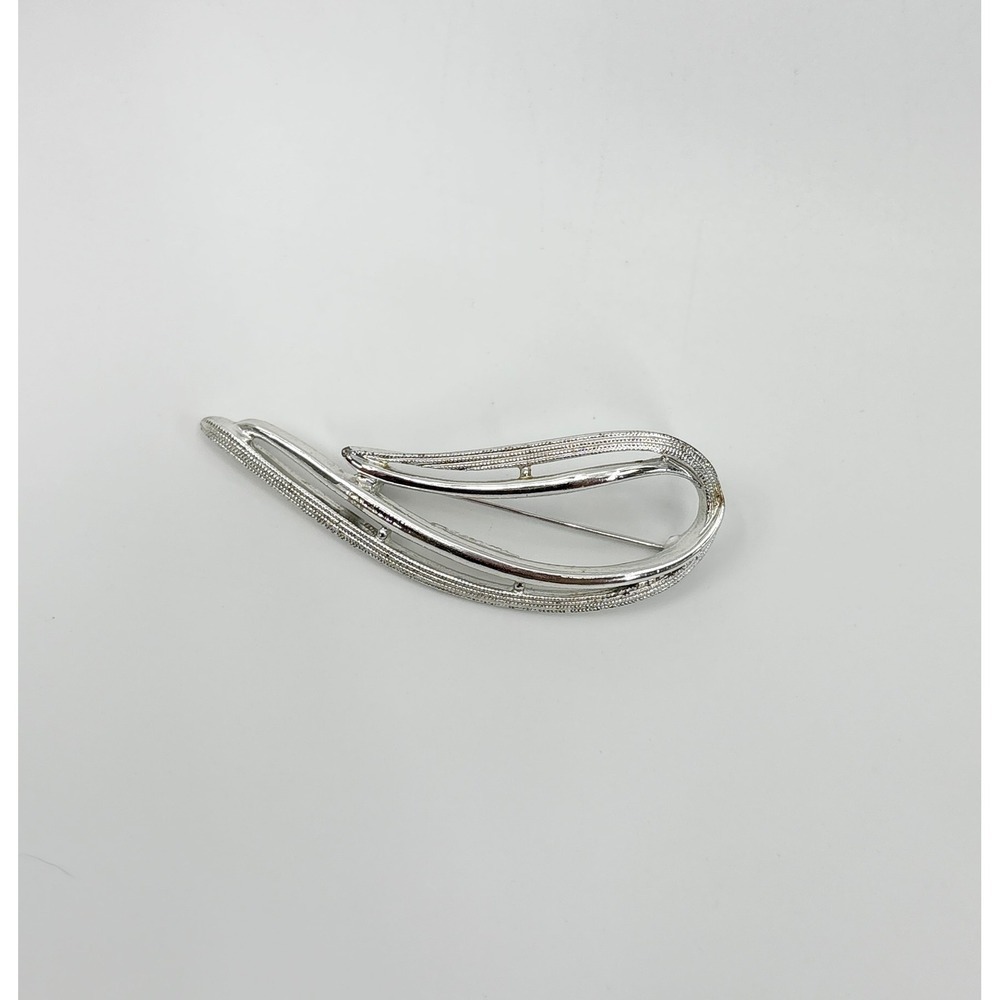 Vintage Sarah Coventry Brooch Silver Tone Openwork Abstract Leaf Swirl Teardrop